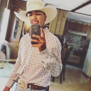 Meet your Posher, Phillip